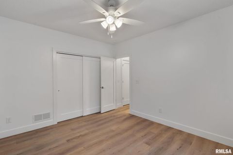 Tiny photo for 6574 Pelican Street, Bettendorf, IA 52722 (MLS # QC4261697)