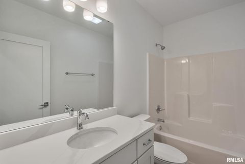 Tiny photo for 6574 Pelican Street, Bettendorf, IA 52722 (MLS # QC4261697)