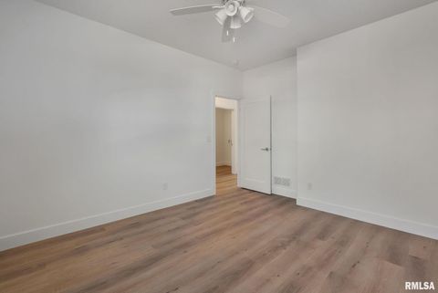 Tiny photo for 6574 Pelican Street, Bettendorf, IA 52722 (MLS # QC4261697)