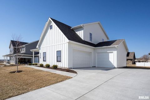 Tiny photo for 6574 Pelican Street, Bettendorf, IA 52722 (MLS # QC4261697)