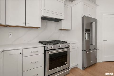 Tiny photo for 6574 Pelican Street, Bettendorf, IA 52722 (MLS # QC4261697)