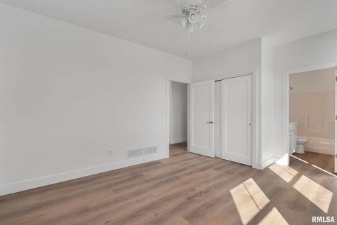 Tiny photo for 6574 Pelican Street, Bettendorf, IA 52722 (MLS # QC4261697)