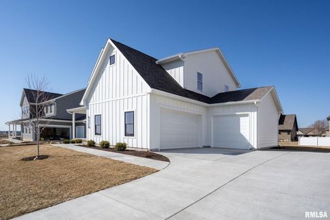 Tiny photo for 6574 Pelican Street, Bettendorf, IA 52722 (MLS # QC4261697)