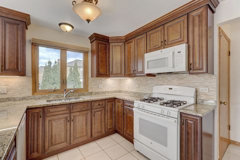 Tiny photo for 8506 N Greenwood Avenue, Niles, IL 60714 (MLS # 12615275)