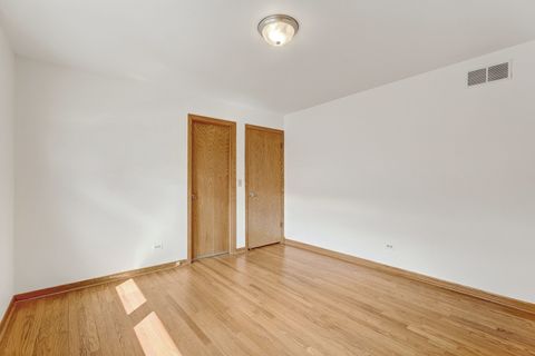 Tiny photo for 8506 N Greenwood Avenue, Niles, IL 60714 (MLS # 12615275)