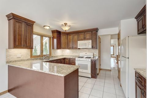 Tiny photo for 8506 N Greenwood Avenue, Niles, IL 60714 (MLS # 12615275)