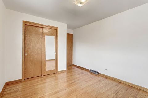 Tiny photo for 8506 N Greenwood Avenue, Niles, IL 60714 (MLS # 12615275)