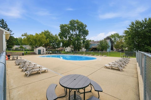Tiny photo for 603 Garden Circle #1, Streamwood, IL 60107 (MLS # 12787917)
