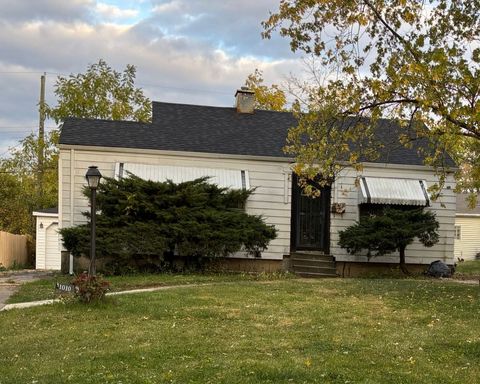 Photo of 1010 HELEN Avenue, Joliet, IL 60433 (MLS # 12508379)