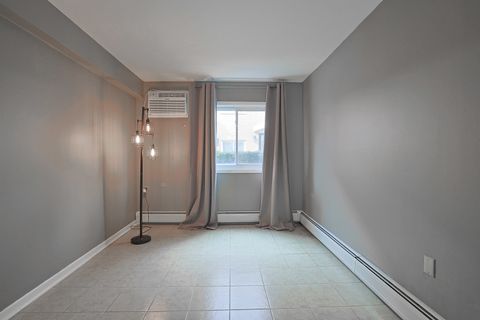 Tiny photo for 6111 W 64th Place #2, Chicago, IL 60638 (MLS # 12564399)