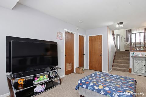 Tiny photo for 1920 Island Court, Woodstock, IL 60098 (MLS # 12567412)