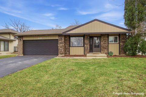 Photo of 1920 Island Court, Woodstock, IL 60098 (MLS # 12567412)