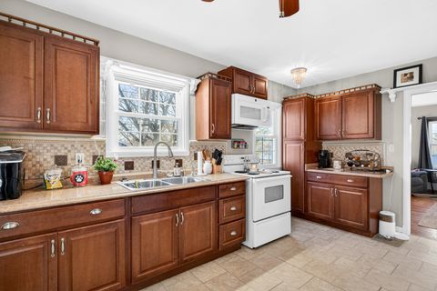 Tiny photo for 1336 Florence Avenue, Clinton, IA 52732 (MLS # 12557441)