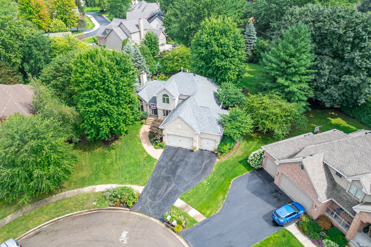 2843 APPLEWOOD Lane