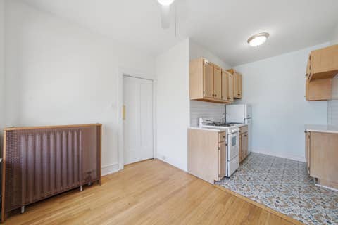Tiny photo for 5551 S Kimbark Avenue #14, Chicago, IL 60637 (MLS # 12707351)