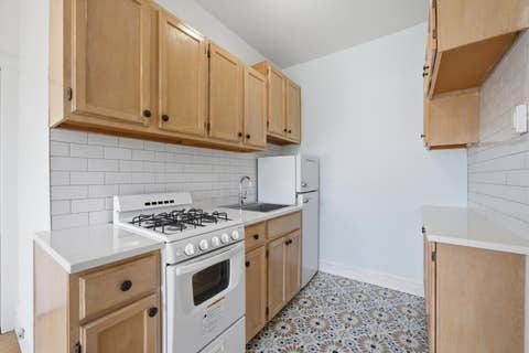 Tiny photo for 5551 S Kimbark Avenue #14, Chicago, IL 60637 (MLS # 12707351)