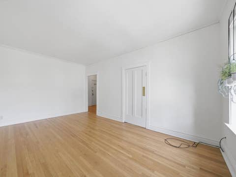 Tiny photo for 5551 S Kimbark Avenue #14, Chicago, IL 60637 (MLS # 12707351)