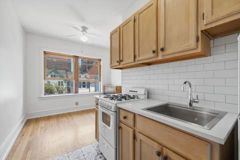 Tiny photo for 5551 S Kimbark Avenue #14, Chicago, IL 60637 (MLS # 12707351)