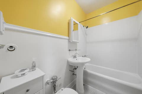 Tiny photo for 5551 S Kimbark Avenue #14, Chicago, IL 60637 (MLS # 12707351)