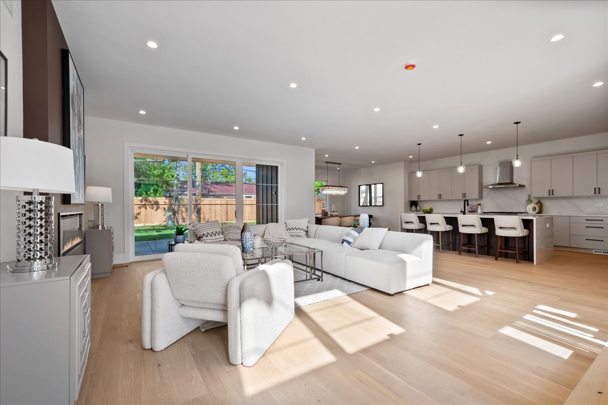 Properties 3 9516 Marion Avenue