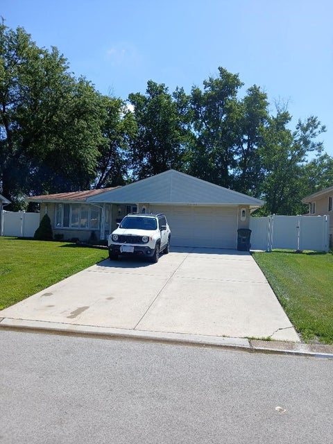 Photo of 17107 Whitman Avenue, Hazel Crest, IL 60429 (MLS # 12785738)