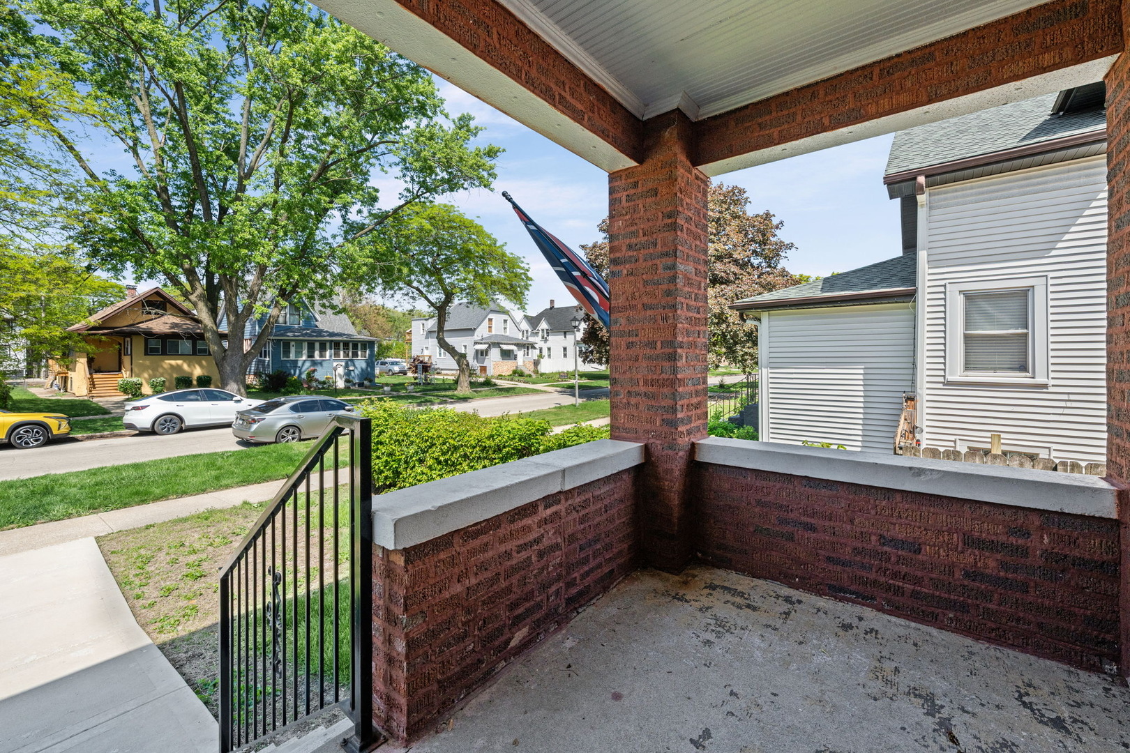 153 S 13th Avenue