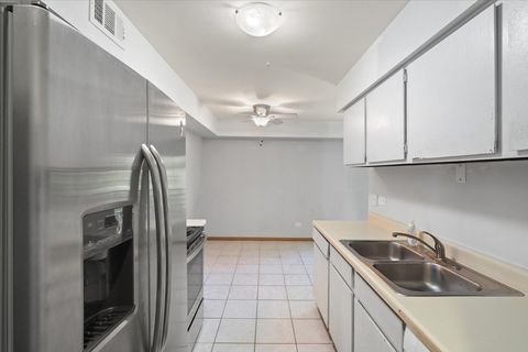 Tiny photo for 928 Casey Court #5, Schaumburg, IL 60173 (MLS # 12461277)