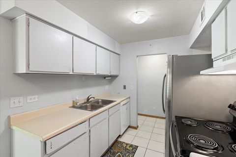Tiny photo for 928 Casey Court #5, Schaumburg, IL 60173 (MLS # 12461277)