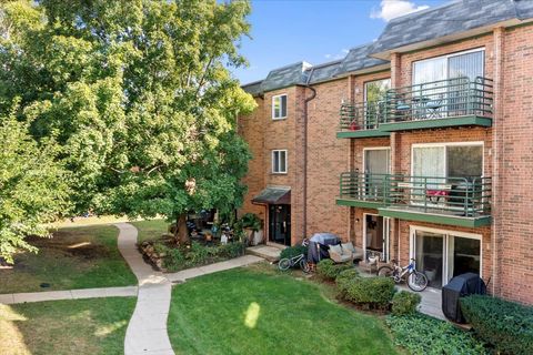 Tiny photo for 928 Casey Court #5, Schaumburg, IL 60173 (MLS # 12461277)