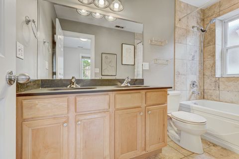 Tiny photo for 123 Callan Avenue #2N, Evanston, IL 60202 (MLS # 12458887)