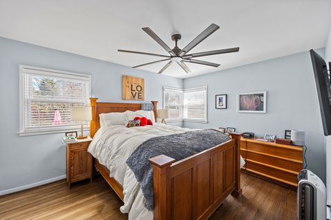 Tiny photo for 914 Central Avenue, Deerfield, IL 60015 (MLS # 12594264)