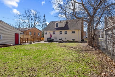 Tiny photo for 914 Central Avenue, Deerfield, IL 60015 (MLS # 12594264)