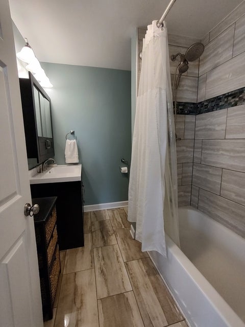 Tiny photo for 834 Shawnee Trail, Lake In The Hills, IL 60156 (MLS # 12749357)