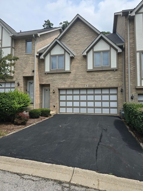Photo of 5 S Cliffside Drive #5, Willow Springs, IL 60480 (MLS # 12450814)