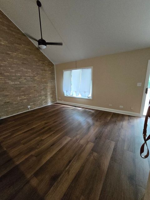 Tiny photo for 5 S Cliffside Drive #5, Willow Springs, IL 60480 (MLS # 12450814)