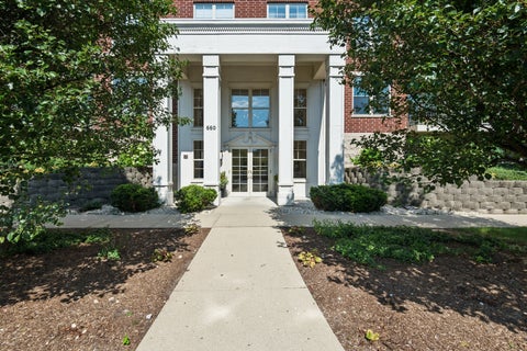Photo of 660 Prestwick Lane #507, Wheeling, IL 60090 (MLS # 12754382)