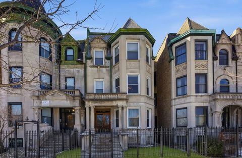 4736 S Prairie Avenue Chicago IL 60615
