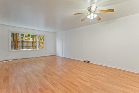 Tiny photo for 1634 W MORSE Avenue #C, Chicago, IL 60626 (MLS # 12489357)