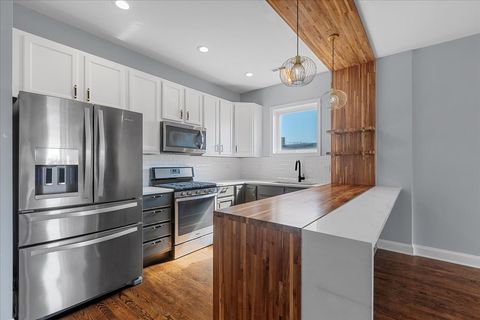 Tiny photo for 1610 W Grand Avenue #2C, Chicago, IL 60622 (MLS # 12478816)