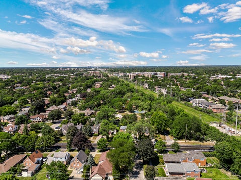 Tiny photo for 4529 W Columbia Avenue, Lincolnwood, IL 60712 (MLS # 12714659)
