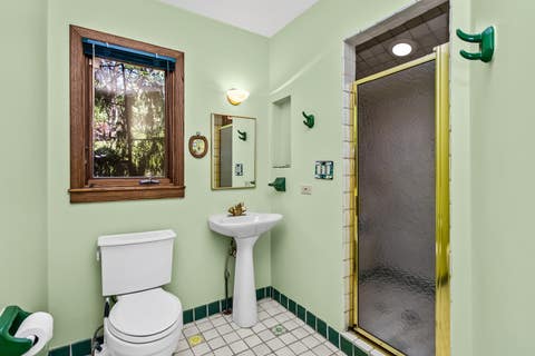 Tiny photo for 4529 W Columbia Avenue, Lincolnwood, IL 60712 (MLS # 12714659)