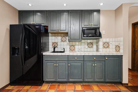 Tiny photo for 4529 W Columbia Avenue, Lincolnwood, IL 60712 (MLS # 12714659)