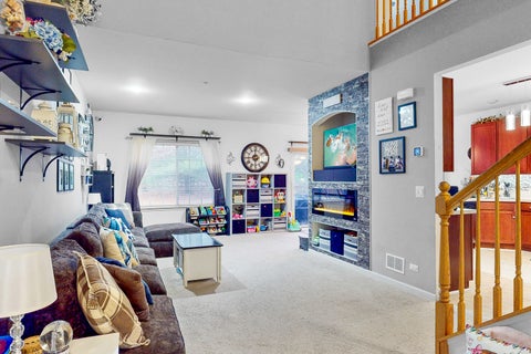 Tiny photo for 6032 Delaney Drive #17-3, Hoffman Estates, IL 60192 (MLS # 12748892)