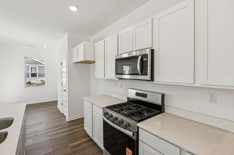 Tiny photo for 2413 Glacier Street, Pingree Grove, IL 60140 (MLS # 12623791)