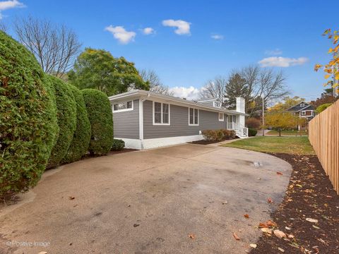 A home in Glen Ellyn