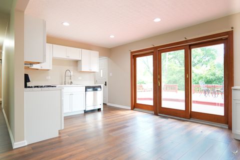Tiny photo for 1595 Highland Boulevard, Hoffman Estates, IL 60169 (MLS # 12667961)