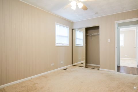 Tiny photo for 1595 Highland Boulevard, Hoffman Estates, IL 60169 (MLS # 12667961)