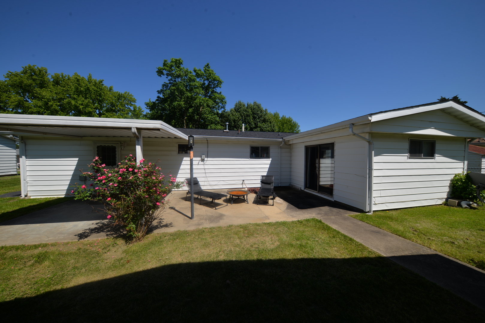 8 E Crownview