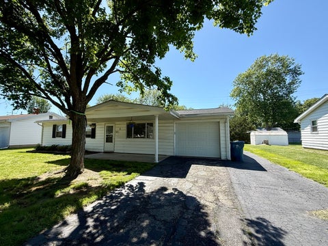 Tiny photo for 8 E Crownview, Mt Vernon, IL 62864 (MLS # 12640054)