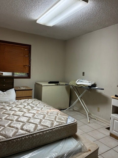 Tiny photo for 600 Westgate Terrace, Streamwood, IL 60107 (MLS # 12738263)